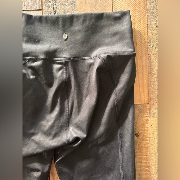 S Fabletics Faux Leather Leggings - Picture 3 of 3